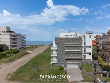 Venta - Departamento de 3 ambientes en Pinamar - Av. Libertador