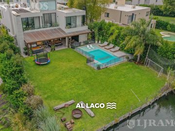 Casa con 4 dormitorios en venta y/o alquiler en Barbarita
