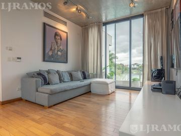 Casa con 4 dormitorios en venta y/o alquiler en Barbarita