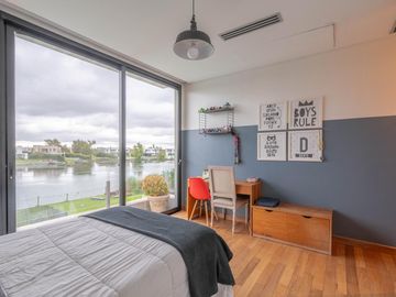 Casa con 4 dormitorios en venta y/o alquiler en Barbarita