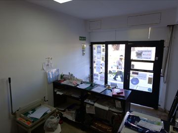 Venta en block de Local comercial y departamentos en Ciudad Evita - Inversion para renta