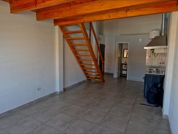 Venta en block de Local comercial y departamentos en Ciudad Evita - Inversion para renta