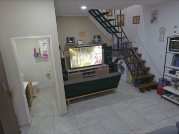 Venta en block de Local comercial y departamentos en Ciudad Evita - Inversion para renta