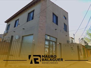 Venta en block de Local comercial y departamentos en Ciudad Evita - Inversion para renta