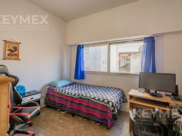 Venta departamento 3 amb con Patio en Flores