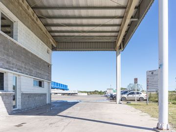ALQUILER NAVE INDUSTRIAL DE 4.300 M2 - ZARATE
