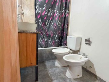 CASA MULTIFAMILIAR 7AMB + CASA 4AMB EN VENTA