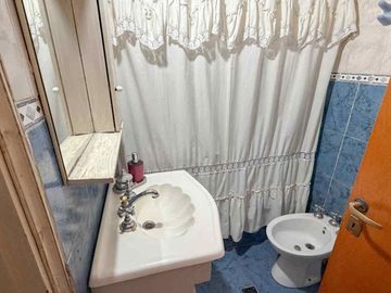 CASA MULTIFAMILIAR 7AMB + CASA 4AMB EN VENTA