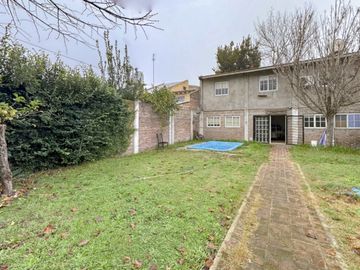 CASA MULTIFAMILIAR 7AMB + CASA 4AMB EN VENTA