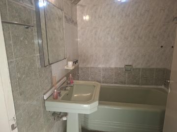 Departamento en venta, 3 ambientes en Munro, con parrilla
