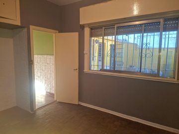 Departamento en venta, 3 ambientes en Munro, con parrilla