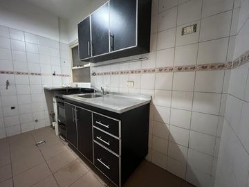 Departamento de 2 Ambientes Av. Directorio - Flores