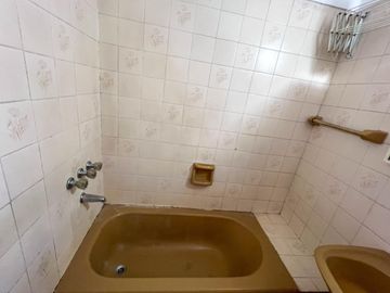 Departamento de 2 Ambientes Av. Directorio - Flores