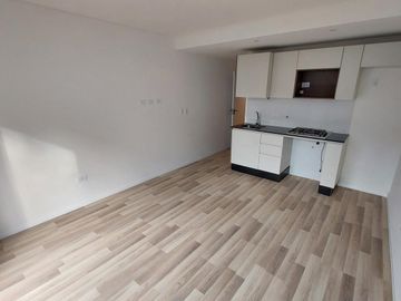 Monoambiente a la venta a estrenar. 3 de Febrero 1400. Amenities.