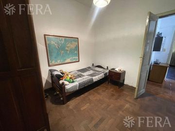 Venta de casa 4 ambientes con cochera en Wilde
