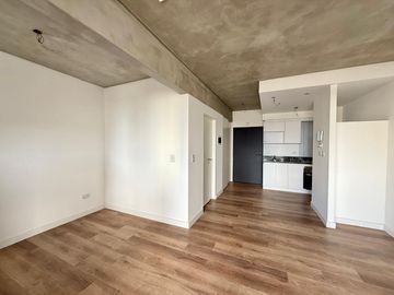 Increible ambiente y medio a estrenar en chacarita EN VENTA.