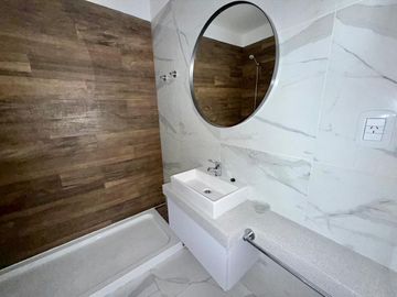 Increible ambiente y medio a estrenar en chacarita EN VENTA.