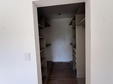 Departamento en Canning (E. Echeverria)