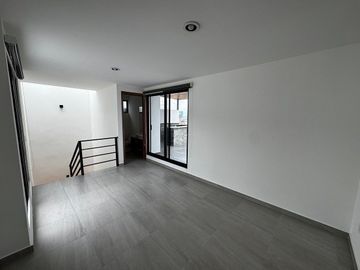 CASA VENTA NUEVO REFUGIO con Roof y vistas a la ciudad