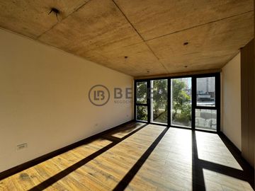 En venta ambiente al contrafrente a estrenar, Guemes