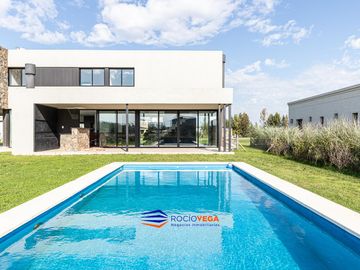 Casa en alquiler en Country Terravista, General Rodriguez