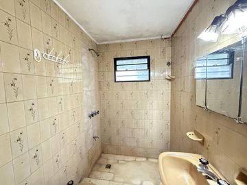 CASA QUINTA SOBRE TRES LOTES | 2.250 m² DE TERRENO | PILETA | LA LONJA, PILAR