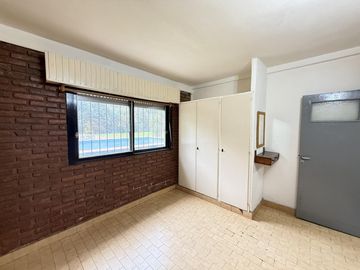 CASA QUINTA SOBRE TRES LOTES | 2.250 m² DE TERRENO | PILETA | LA LONJA, PILAR