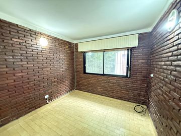 CASA QUINTA SOBRE TRES LOTES | 2.250 m² DE TERRENO | PILETA | LA LONJA, PILAR