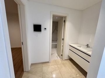 Departamento 2 ambientes con parrilla, cochera y amenities en Pilar Edificio Cristaline.