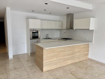 Departamento 2 ambientes con parrilla, cochera y amenities en Pilar Edificio Cristaline.