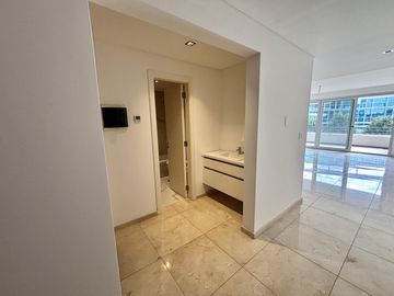 Departamento 2 ambientes con parrilla, cochera y amenities en Pilar Edificio Cristaline.