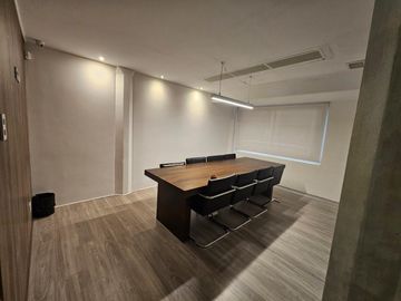 Oficina en Puerto Madero