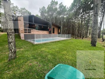 VENTA, CASA, VILLAROBLES, BARRIO BRINZALES, LOTE 186, 7 AMBIENTES