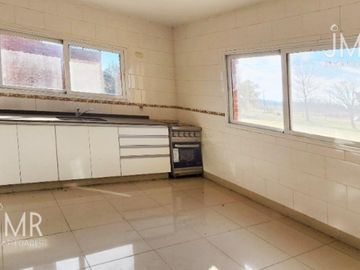 Casa en Los Alcanfores | 4 dormitorios   lote 1.013 m²   apto crédito