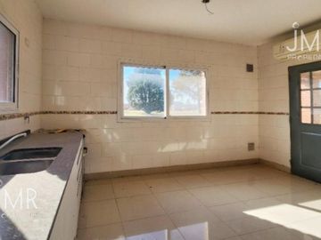 Casa en Los Alcanfores | 4 dormitorios   lote 1.013 m²   apto crédito