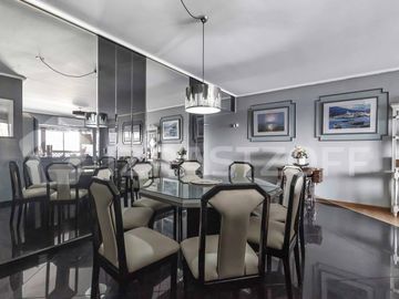 Venta Departamento 4 ambientes con cochera en Las Cañitas