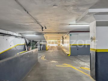 Venta Departamento 4 ambientes con cochera en Las Cañitas