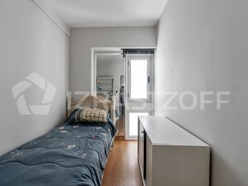 Venta Departamento 4 ambientes con cochera en Las Cañitas