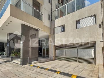 Venta Departamento 4 ambientes con cochera en Las Cañitas