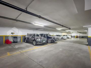 Venta Departamento 4 ambientes con cochera en Las Cañitas