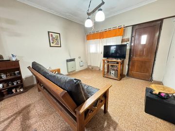 Casa en venta de cuatro dormitorios - Ringuelet