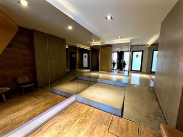 VENTA: monoambiente con balcón al frente y amenities. Barrio Echesortu, Rosario