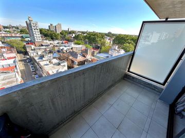 VENTA: monoambiente con balcón al frente y amenities. Barrio Echesortu, Rosario