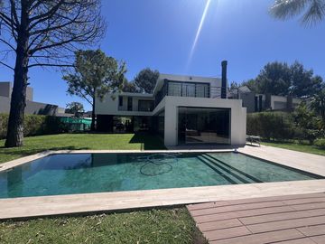 Casa en Terralagos Canning