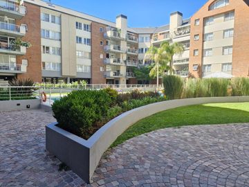 Departamento de tres dormitorios en San Isidro Central
