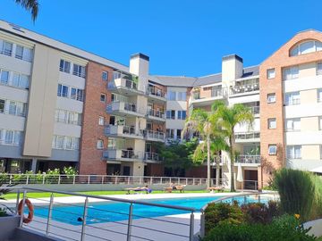 Departamento de tres dormitorios en San Isidro Central