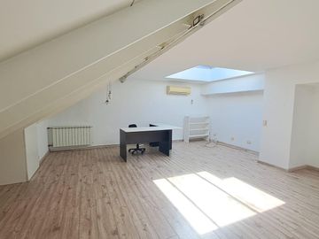 Departamento de tres dormitorios en San Isidro Central