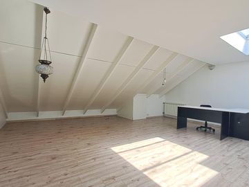 Departamento de tres dormitorios en San Isidro Central