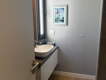 Venta Departamento 3 ambientes zona Playa Grande con terraza propia