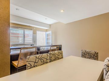 Casa en Ciudad Evita - Duplex - 2 dormitorios - cochera